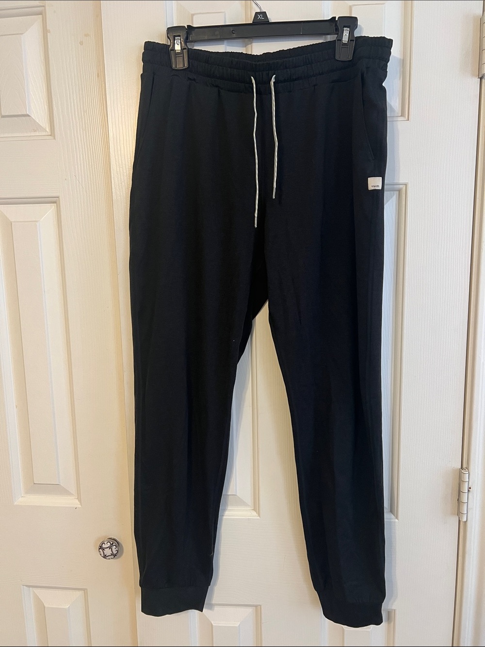 Vuori Women's Black Performance Jogger Pants Size Large Style VW303L